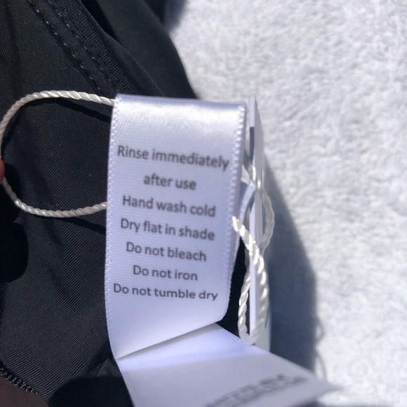 NWT Andie swim the Baja tankini halter tie neck long line bikini top black small - Picture 9 of 13